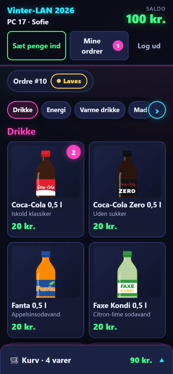 Kundesiden på en mobil med saldo, ordrestatus og kurven i bunden